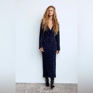 Zara|| Elegant Floral Long Sleeve Dress